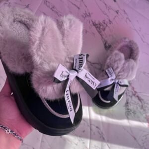 Pantufla beige Beauty moño línea blanca