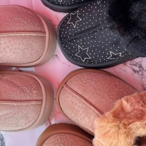 Pantufla negra pedrería estrella