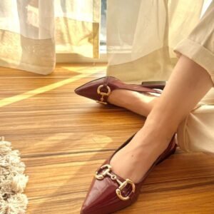 Mule charol vino con herraje