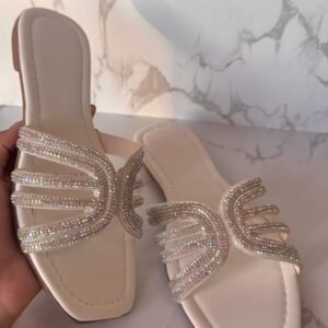 Sandalia blanca con brillos