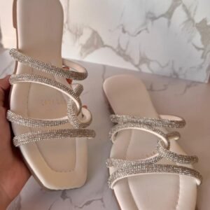 Sandalia con tiras cruzadas blanca