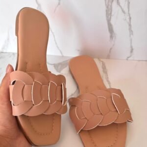 Sandalia trenzada maquillaje