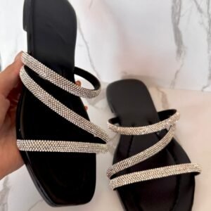 Sandalia tiras cristal negra